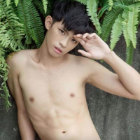 青春男儿多自信